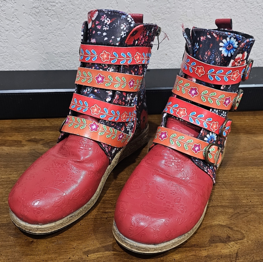 Red Floral Flat Ankle Boots sz 6.5